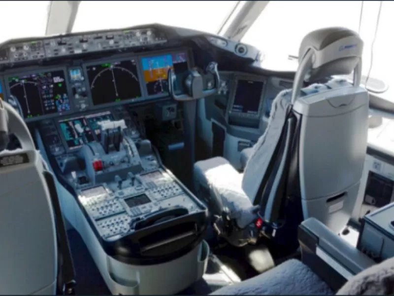 Boeing pide a todas las aerolíneas que comprueben los asientos del 787 tras el incidente de Latam