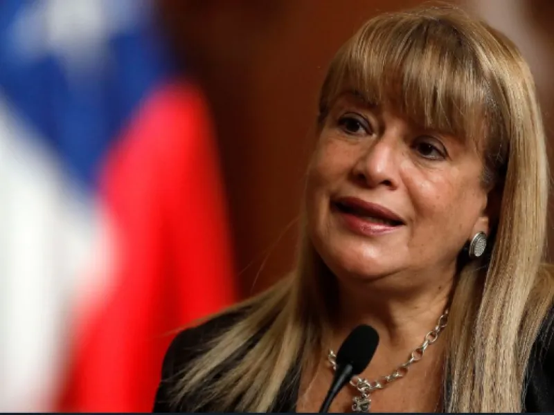 Caso "Muñeca Rusa" bielorrusa: Allanaron varias propiedades, incluyendo la residencia de la exsecretaria Ángela Vivanco.