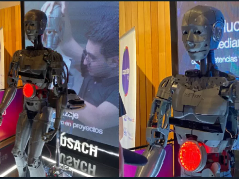 El robot que habla y contesta a las preguntas de la multitud tomó el relevo en el Congreso Futuro 2024: Estoy emocionado