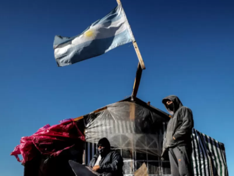 "Es brutal": la caótica vida cotidiana en Argentina, un país donde los salarios están "licuados".