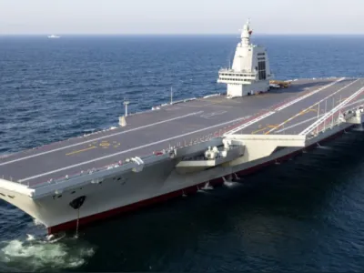 Aquí está el "Fujian", el tercer y más moderno portaaviones chino.